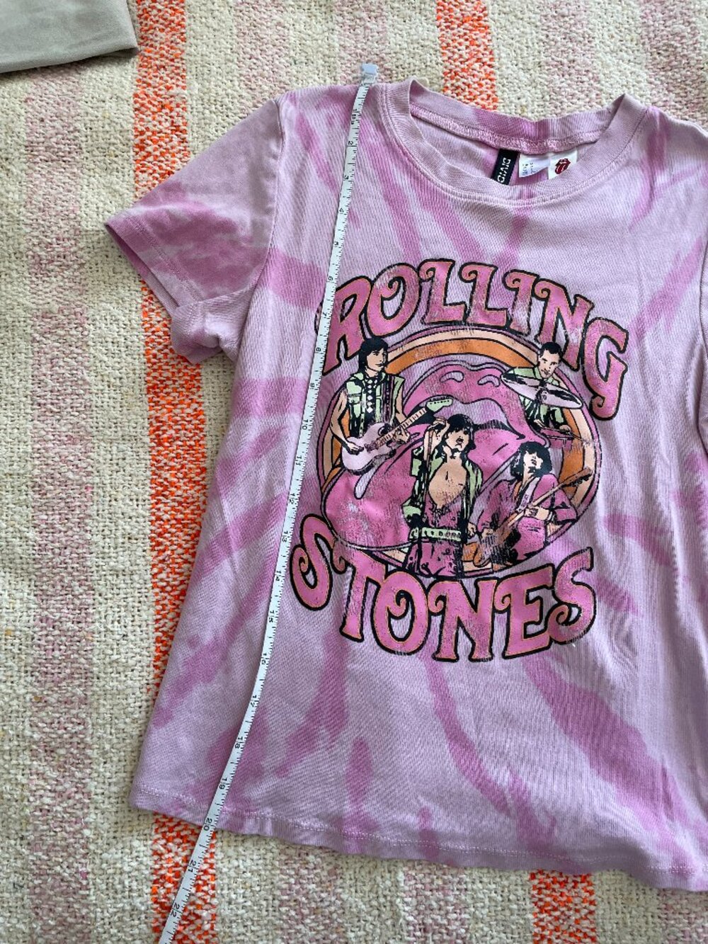 H&M Divided Pink Tie-Dye Graphic Shirt Rolling Stones - Picture 4 of 6